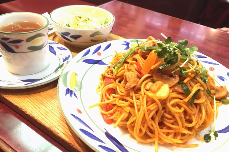 Jr大宮駅の純喫茶 伯爵邸 で名物デカ盛り 大宮ナポリタン を食べてきた Posibig ポジビッグ