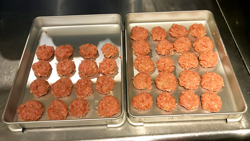 揚げるハンバーグ ハクション大魔王に出てくるハンバーグを デカ盛り で作ってみた Posibig ポジビッグ