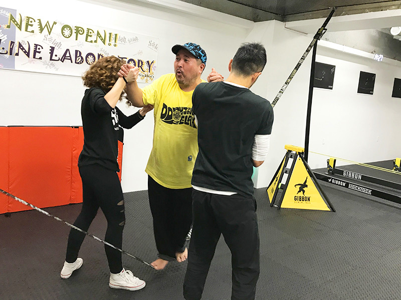 100kgのぽっちゃりメンズが スラックライン にチャレンジしてみた Posibig ポジビッグ